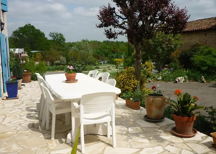 Les Hirondelles Du Paradis 6 Rue Des Oiseaux Beaulieu-sur-Sonnette