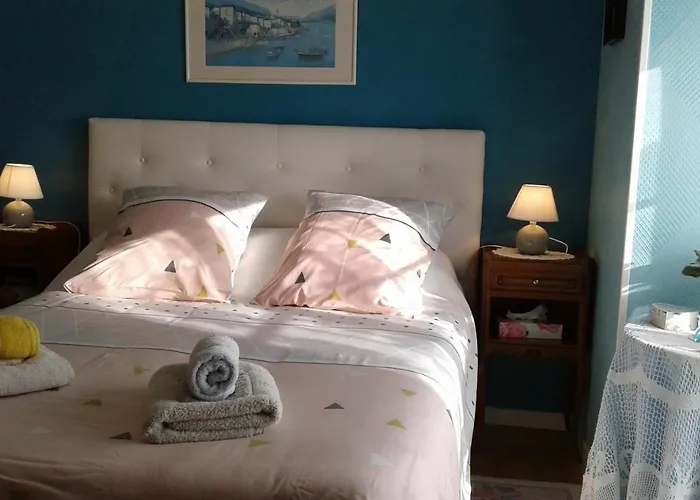 Les Hirondelles Du Paradis 6 Rue Des Oiseaux Bed & Breakfast *